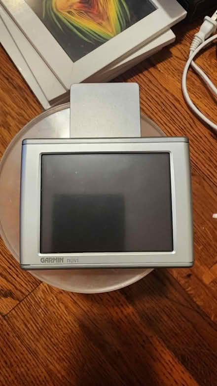 Photo of free Garmin Nuvi 360 (E12th ave S - 11229) #1