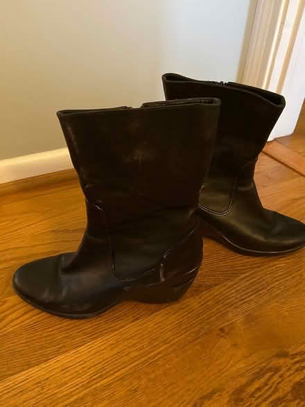 Photo of free Cole Hahn Mid-calf women’s boots (Avondale Estates) #1