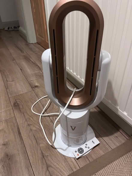 Photo of free Hot and cold fan(not working) - IG2 (Newbury Park IG2) #1