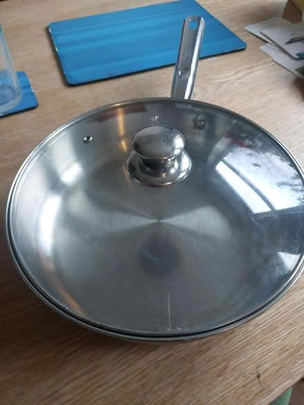 Photo of free Frying pan with lid (Chessington KT9) #4