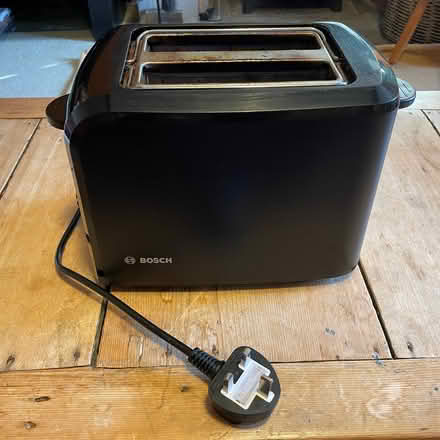 Photo of free Bosch 2-slice electric toaster (Birch Vale SK22) #1
