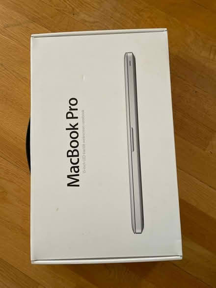 Photo of free MacBook Pro box (no laptop) (Stepney E1) #1