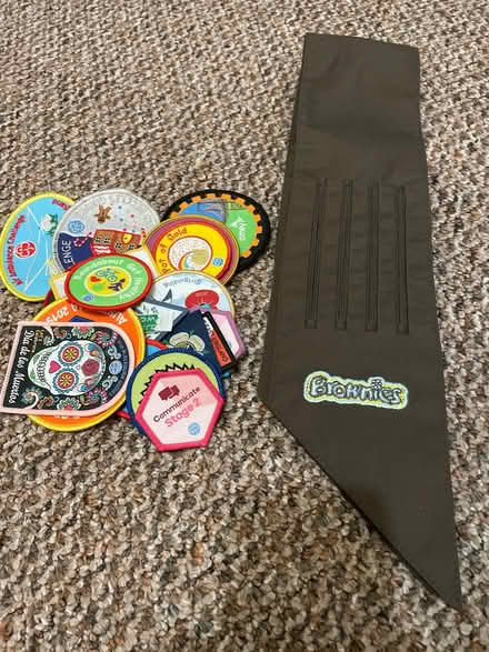 Photo of free Brownie tabard and badges (Chapeltown S35) #1
