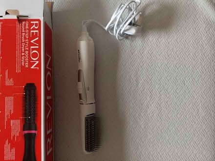 Photo of Round brush dryer and styler (RG64BY) #2