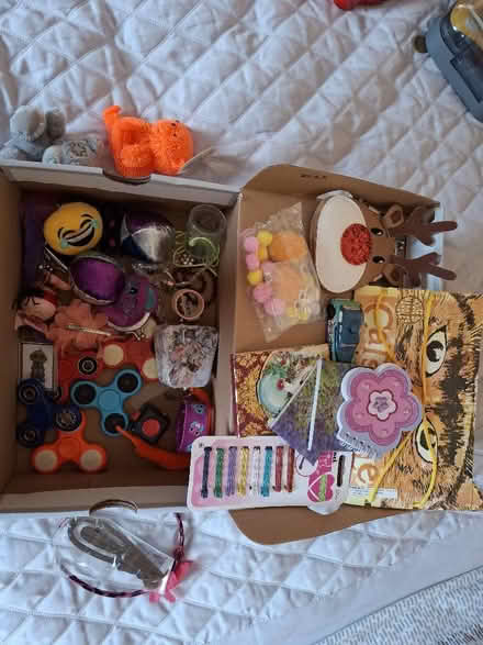 Photo of free Box of random things for children (Cam GL11) #1