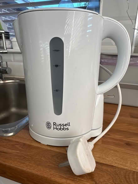 Photo of free electric kettle (Toton NG9) #1
