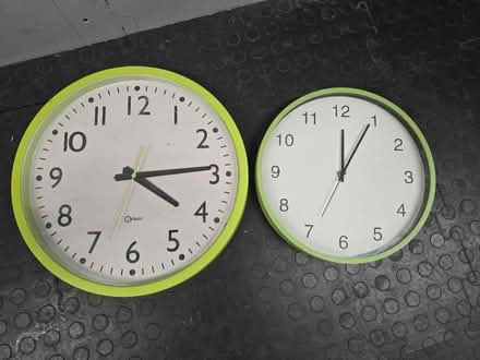 Photo of free Two green clocks (EN5) #1