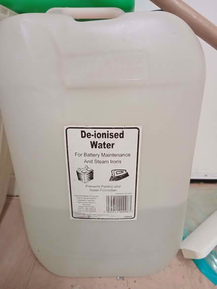Photo of free De-ionised water (Freezywater EN3) #1