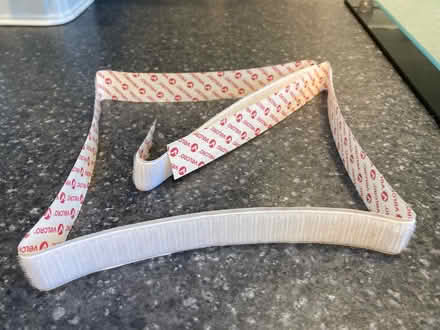 Photo of free White stick on Velcro - hook side only for displays 20mm x 1.2m (Bilton CV22) #2