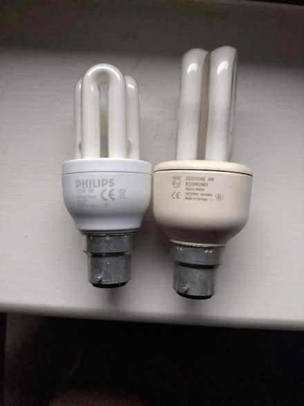 Photo of free Compact fluorescent bulbs 8w, 9w, 11w (Frenchay BS16) #1