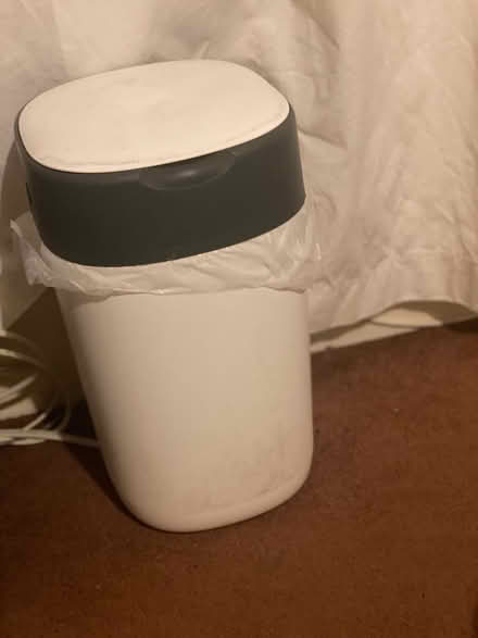 Photo of free Diaper bin (SE20) #1