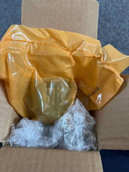 Photo of free Magenta inkjet cartridge (LU6 Central Dunstable) #2