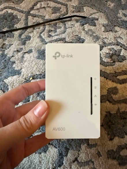 Photo of free TP-Link WiFi extender (Hammersmith W6) #1