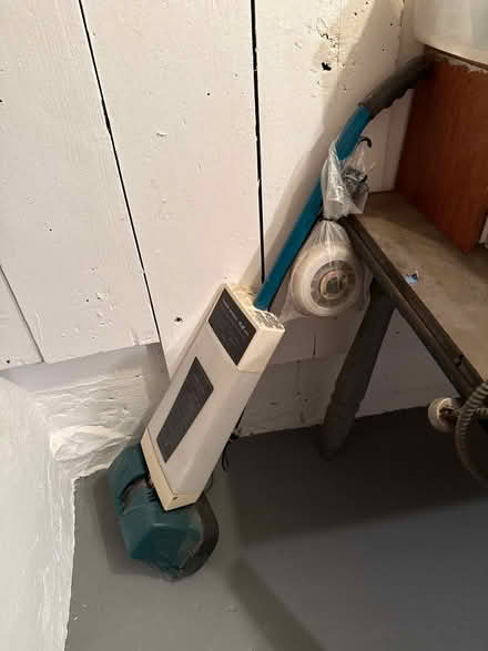 Photo of free Carpet cleaning machine (Hartsdale NY) #1