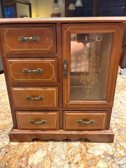 Photo of free Jewelry caninet (Oradell, NJ) #1