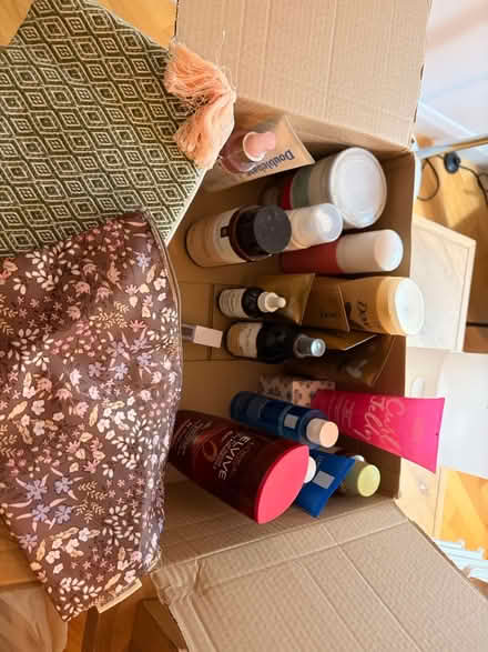 Photo of free Assorted toiletries (Chelsea SW3) #1