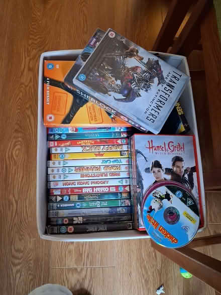 Photo of free 100s of dvds (Kippax LS25) #1