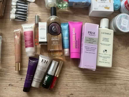 Photo of free Bathroom clear out (BS36) #4