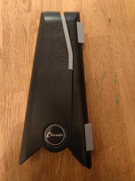 Photo of free Folding ukulele/guitar stand (Derby DE24) #1