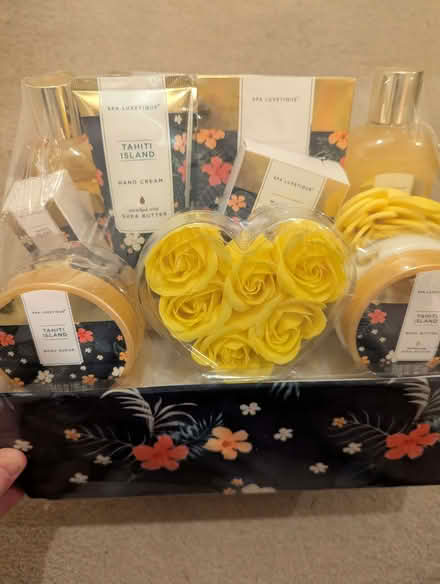 Photo of free Expired beauty hamper - Still sealed (Whoberley CV5) #1