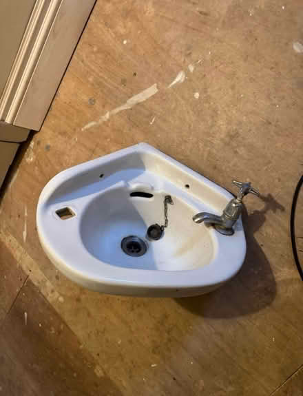 Photo of free Sink (Twickenham TW1) #4