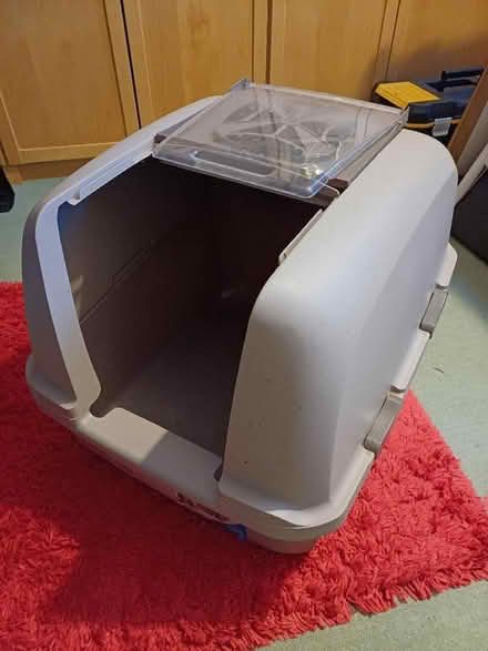 Photo of free Jumbo Cat litter tray with hood (Bilton CV22) #1