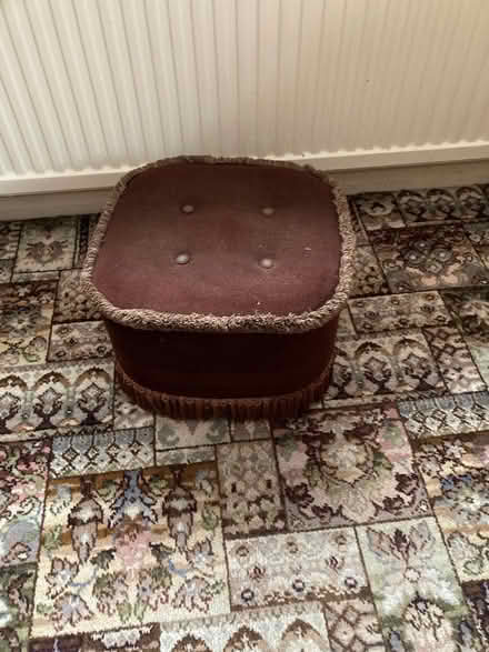 Photo of free Rocking chair and small pouffe (Church End LU6) #3