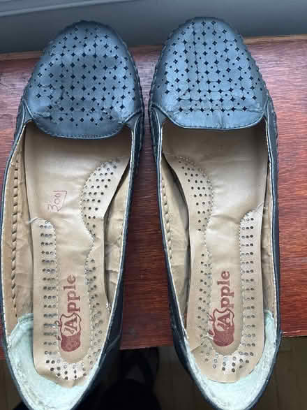 Photo of free Like new flats size 40 (Near Friendship Heights metro) #1