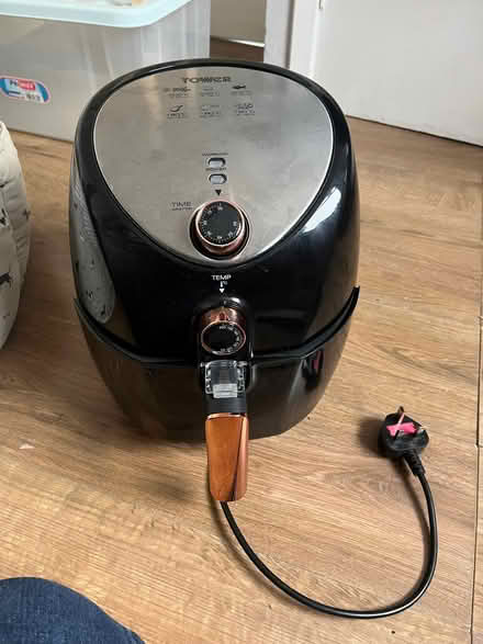 Photo of free Tower Air Fryer (Stocksbridge S36) #1