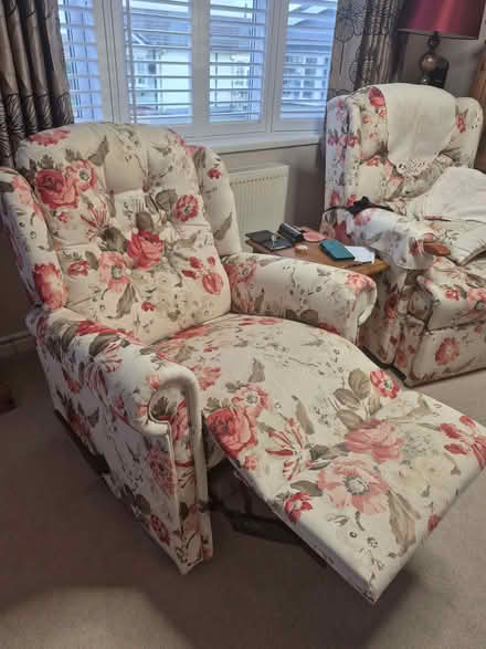 Photo of free HSL manual reclining chair (Hullbridge SS5) #3