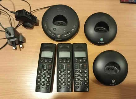 Photo of free BT answerphone and 2 extra handsets (CO4 Highwoods) #1