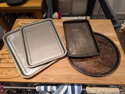 Photo of free Assorted oven trays (Upton Park E7) #1