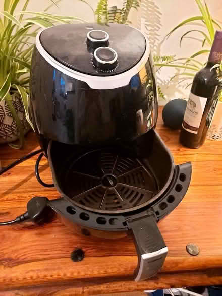 Photo of free Air fryer (Sible Hedingham CO9) #2