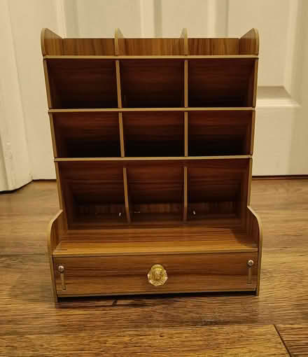 Photo of free pencil / marker organiser for desk (Birmingham B29) #2