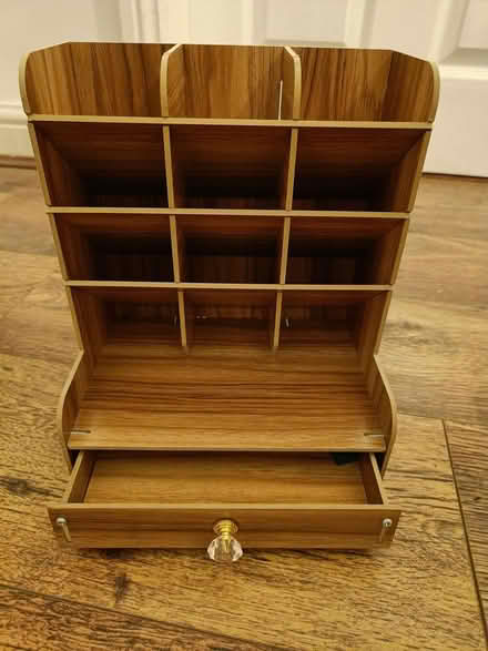 Photo of free pencil / marker organiser for desk (Birmingham B29) #1