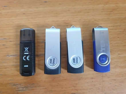 Photo of free USB Memory Sticks (Greenstead CO4) #1