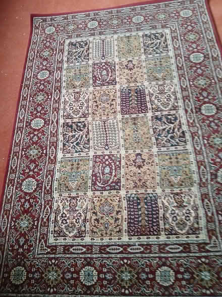 Photo of free Rug (NN15 7ES) #1