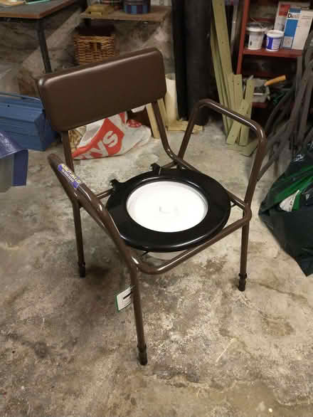 Photo of free invalid commode (White Cross LA1) #2