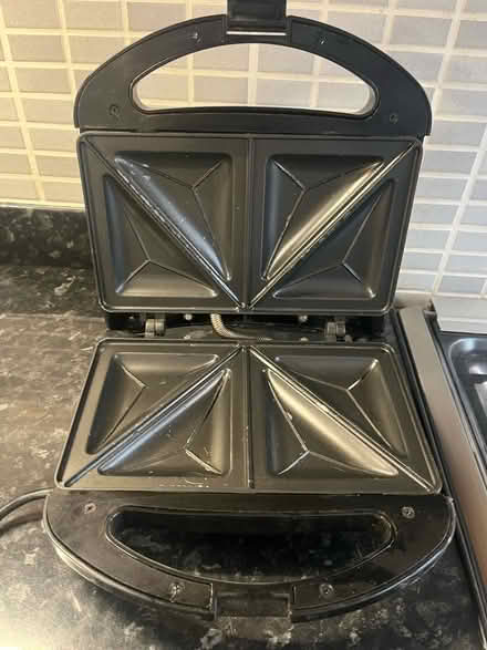 Photo of free Sandwich toaster (Woodchurch CH49) #2