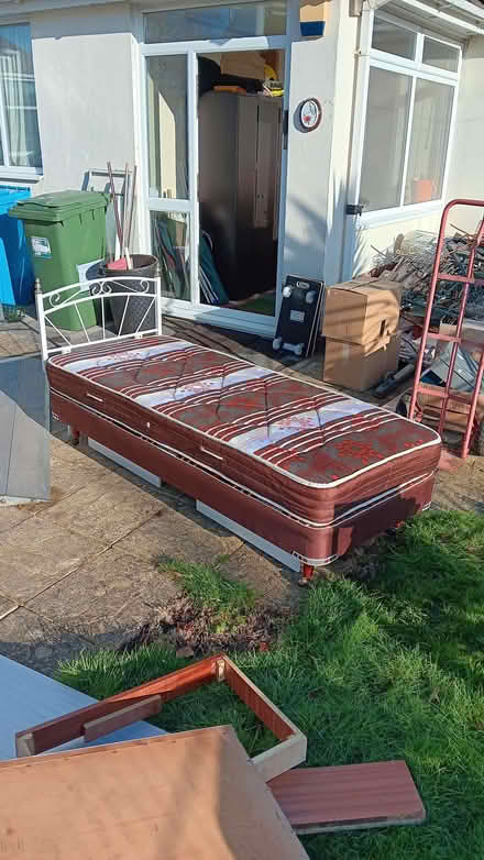 Photo of free 2ft 6in bed (Broadstone BH18) #2