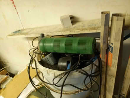 Photo of free "fish tanks & accessories" (Loughton & Woodford IG10) #3