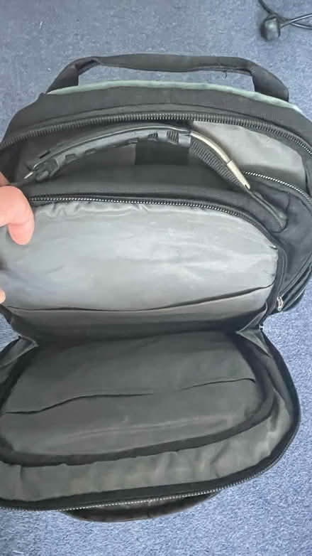 Photo of free SwissGear 17” laptop rucksack (Alford, Aberdeenshire (AB33)) #3
