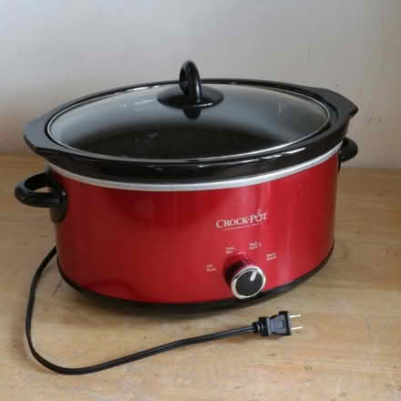 Photo of free Slow Crock Pot Cooker (Yonge Eglinton) #2