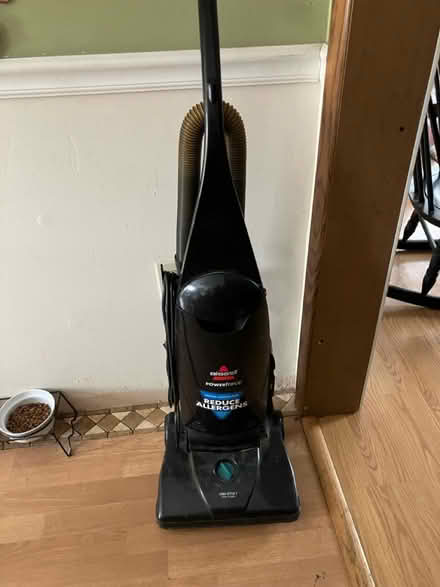 Photo of free Upright vacuum (Loudon) #2