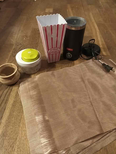 Photo of free Kitchen stuff in Richmond (Richmond upon Thames TW10) #1