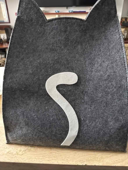 Photo of free Cat bed (Finsbury Park N4) #2