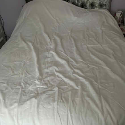 Photo of free Used King size quilt 4.5 tog (Stubbington PO14) #3