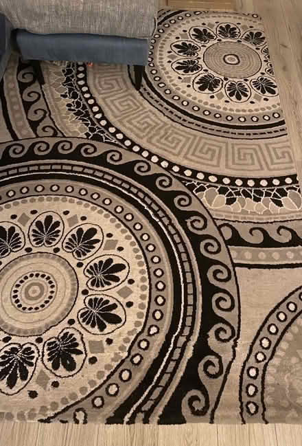 Photo of free Black and white rug (Wandsworth SW18) #3