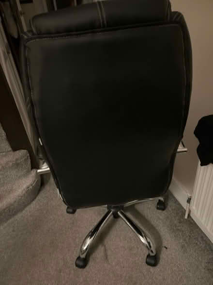 Photo of free Black pc chair (South Beddington SM6) #3