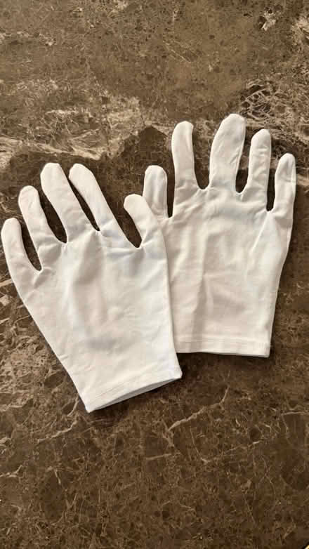 Photo of free White gloves spa (W2 Edgware Road) #1
